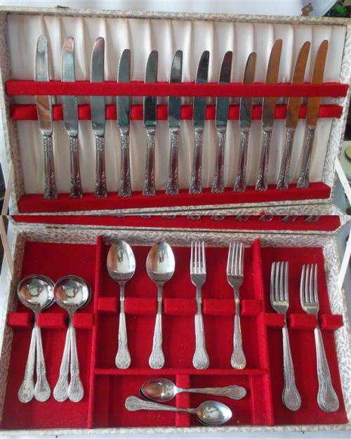 Cutlery Unity Stainless Steel Cutlery Set in Box was sold for R490.00